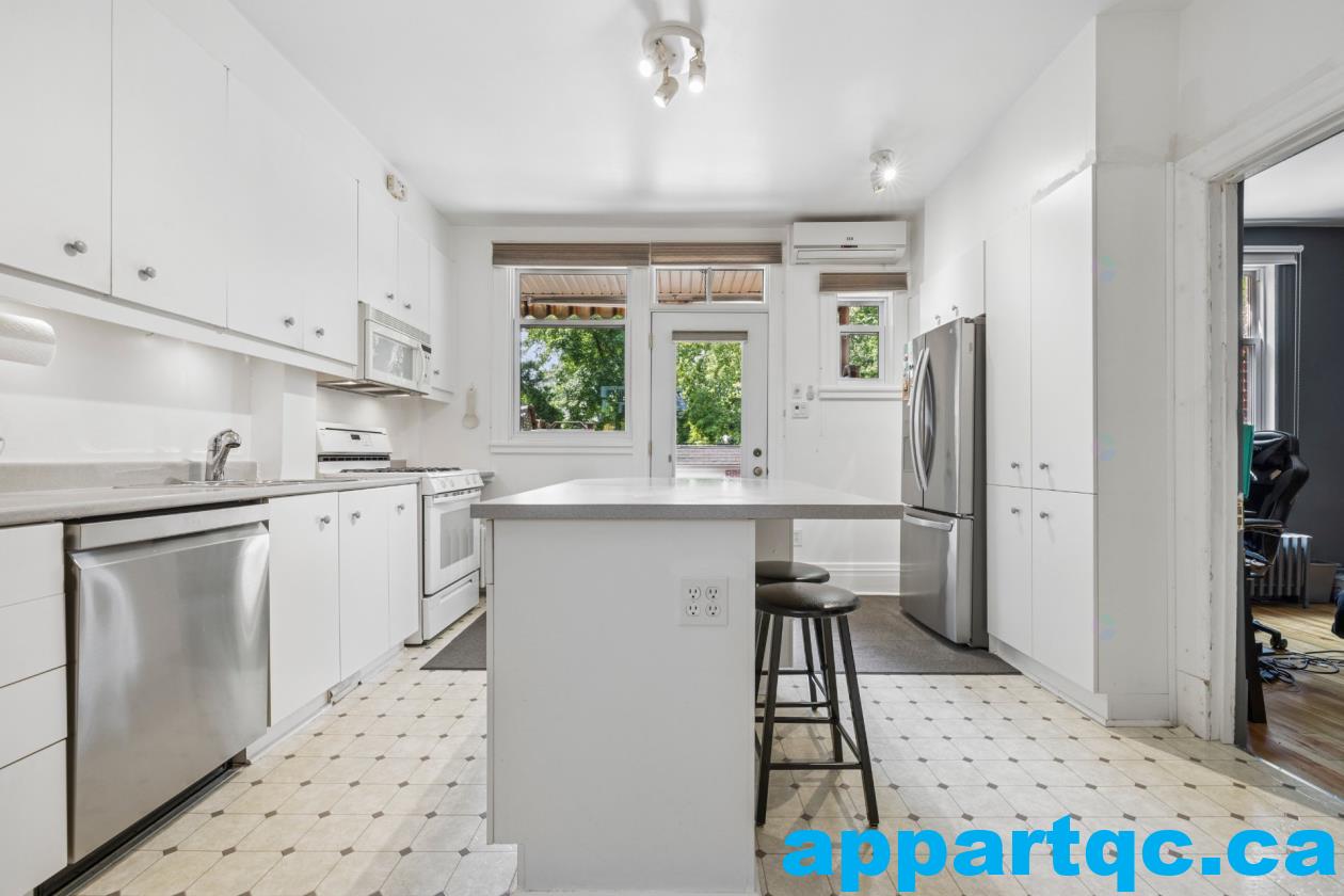 cuisine d'origine ( en processus de rénovation)