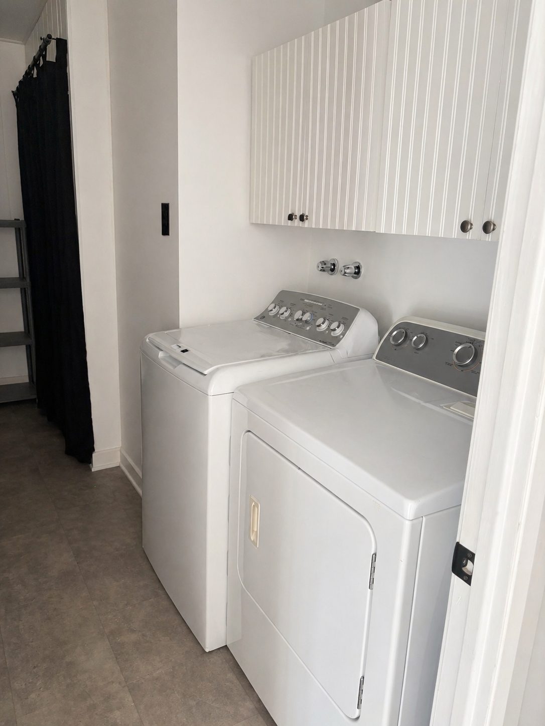 060857E7-F0D4-402A-877C-03180F1EEA19